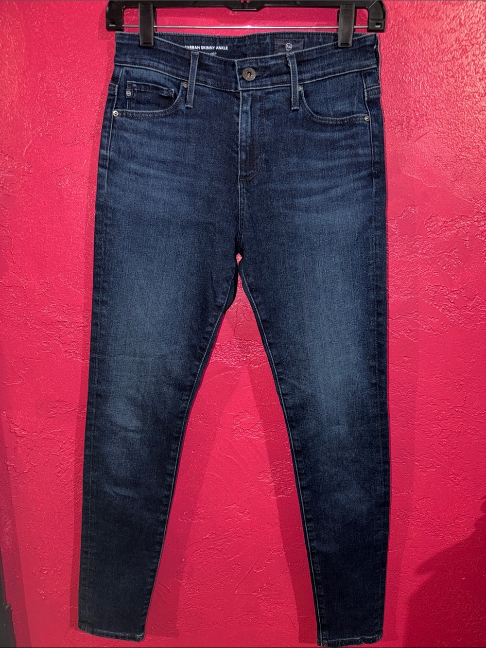 NWOT. AG Adriano Goldschmied Indigo Farrah Skinny ankle Jeans. Sz 25.